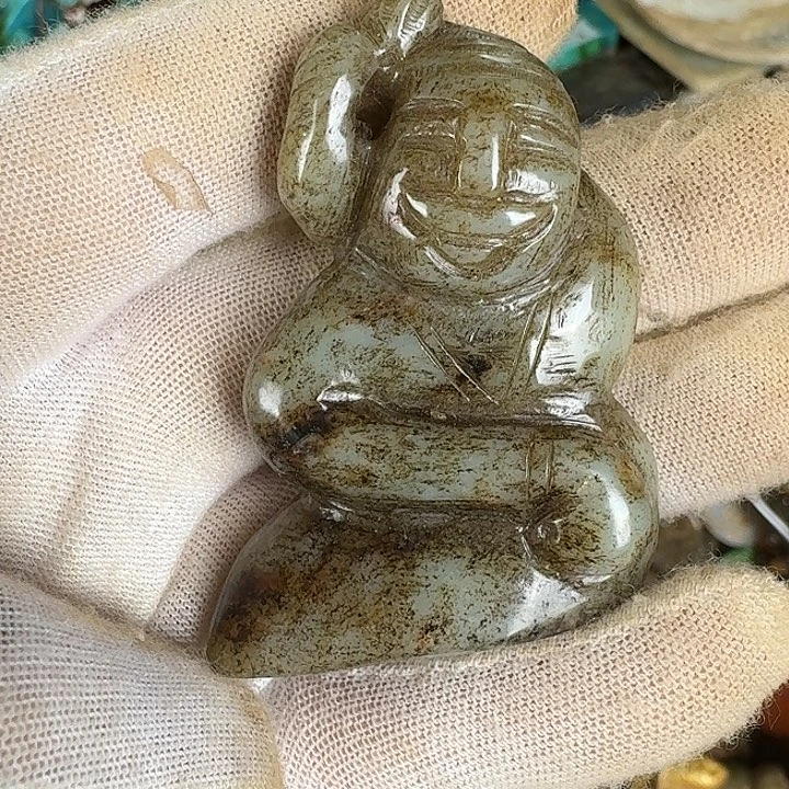 和田玉未镶嵌挂件