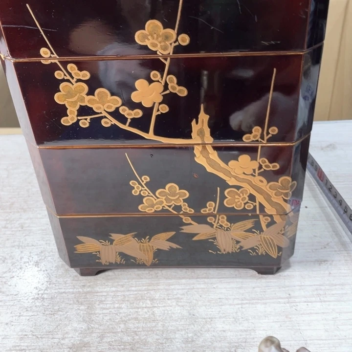 y***！新亿阁 中古商品 默认微瑕