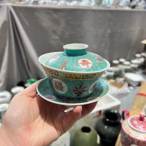 绿万寿圆章款盖碗手绘