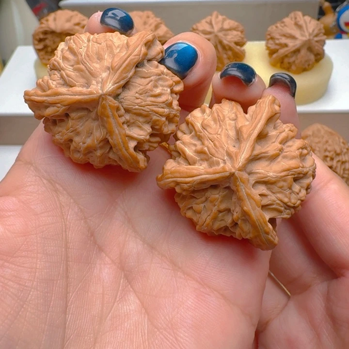 把件核桃江****听38尺寸盘山奔