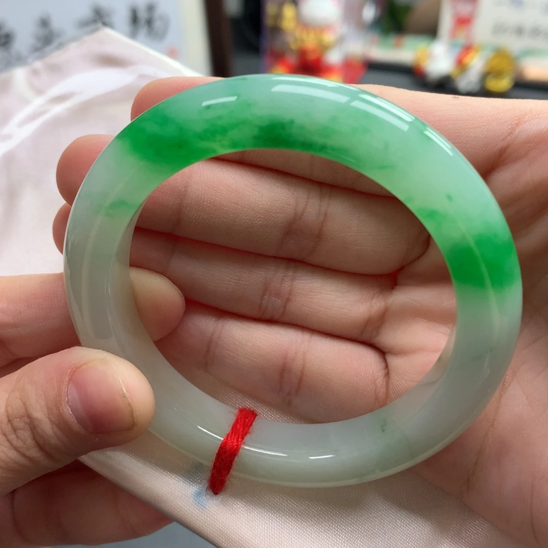 翡翠未镶嵌手镯17号纹裂包容