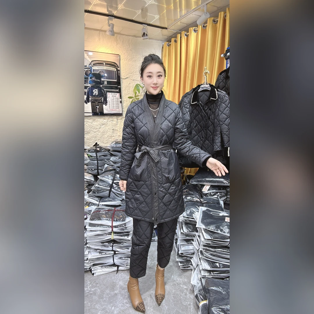 （9020）雪颖家2025年冬季新款显瘦遮肉百搭中长款棉服女