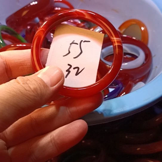 玛瑙/玉髓手镯未镶嵌