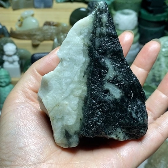 独山玉未镶嵌珠宝半成品