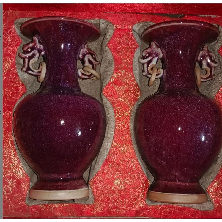 1对大红色钧摆件链接