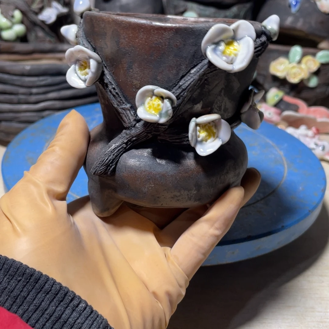 一个人在外面玩吗