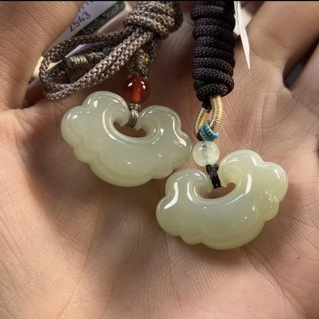 天然和田玉如意锁吊坠多样性拍一发一