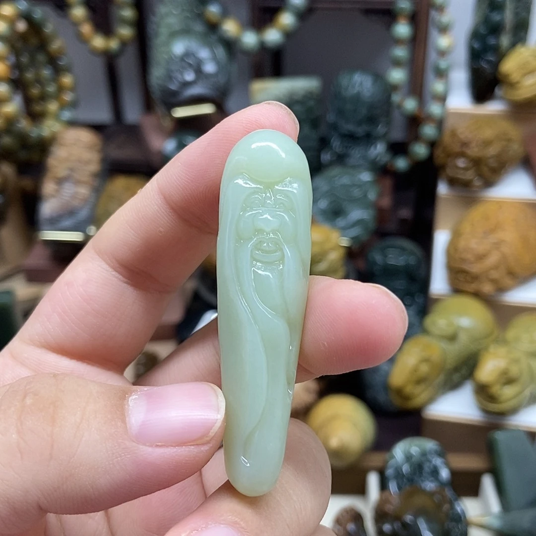 岫岩老玉（透闪石质玉）未镶嵌挂件炫*