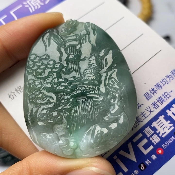 翡翠颈饰未镶嵌翡翠