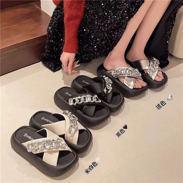 厚底绝美水钻交叉拖鞋2025夏季新款外穿时尚休闲外出气质高级