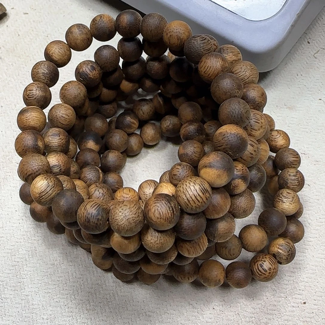 沉香沉香碎屑奇楠沉香圆珠单圈0.8-4g多样性发一条