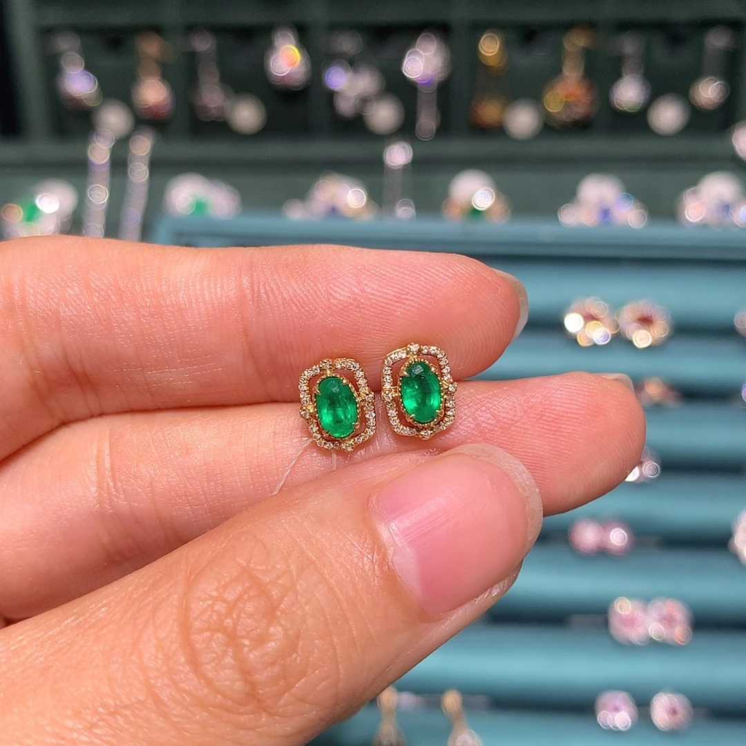 耳饰18K金镶嵌祖母绿
