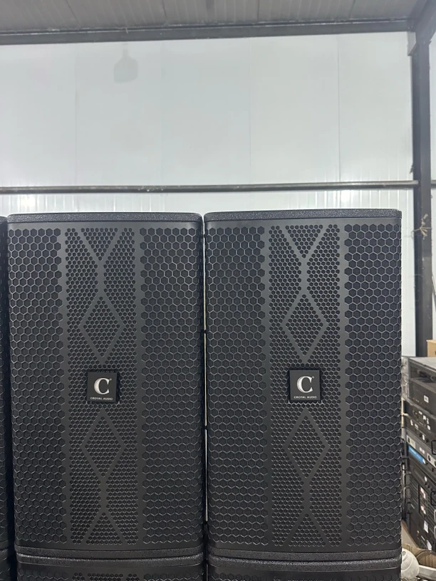 不包邮，英国皇家C牌专业十二寸音响一对