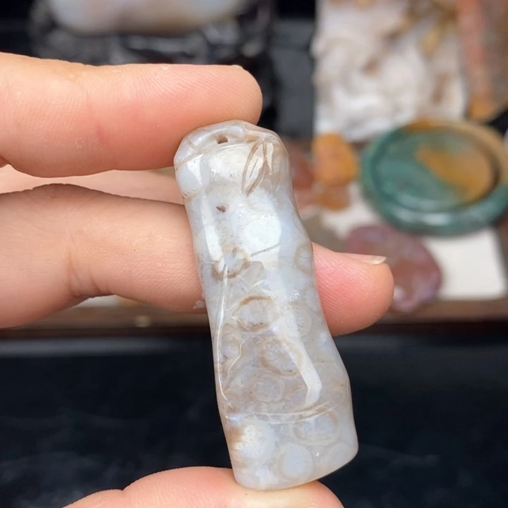 硅化珊瑚（珊瑚玉）手镯未镶嵌