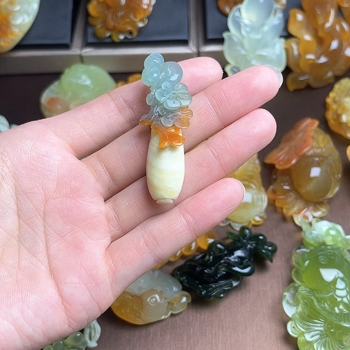 蛇纹石玉颈饰未镶嵌优**楦