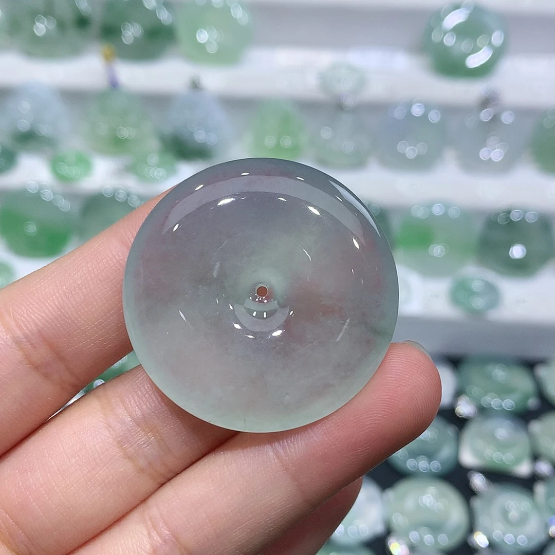 诺***亚翡翠未镶嵌吊坠(不含链)