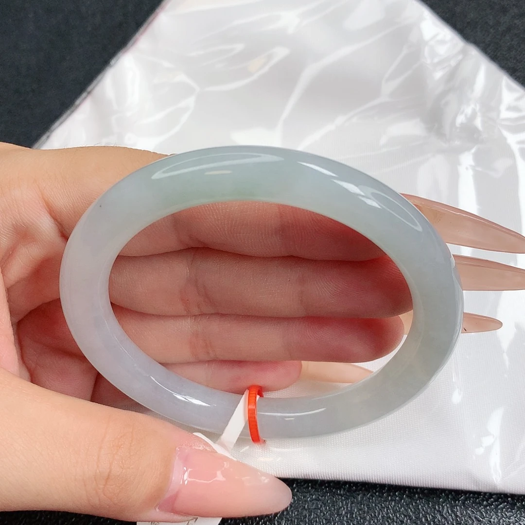 【闪购商品】未镶嵌手镯翡翠，56