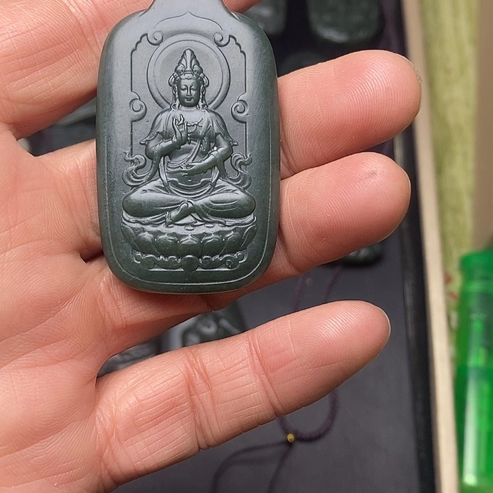 和田玉（糖玉）未镶嵌颈饰