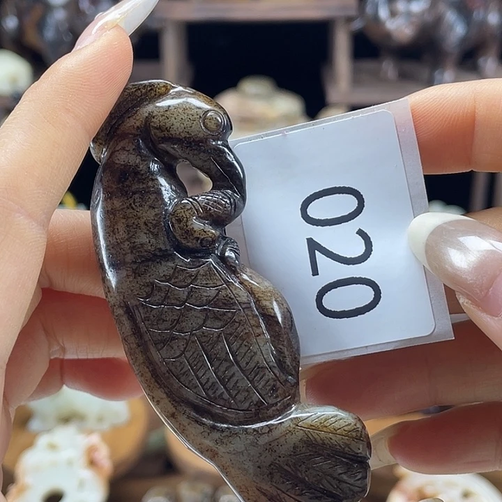 和田玉未镶嵌挂件