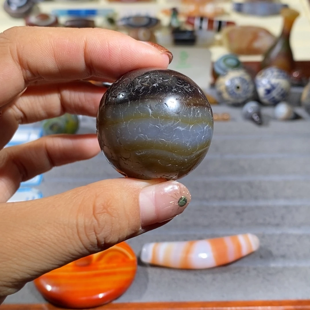 鼠***哥合金颈饰玛瑙/玉髓