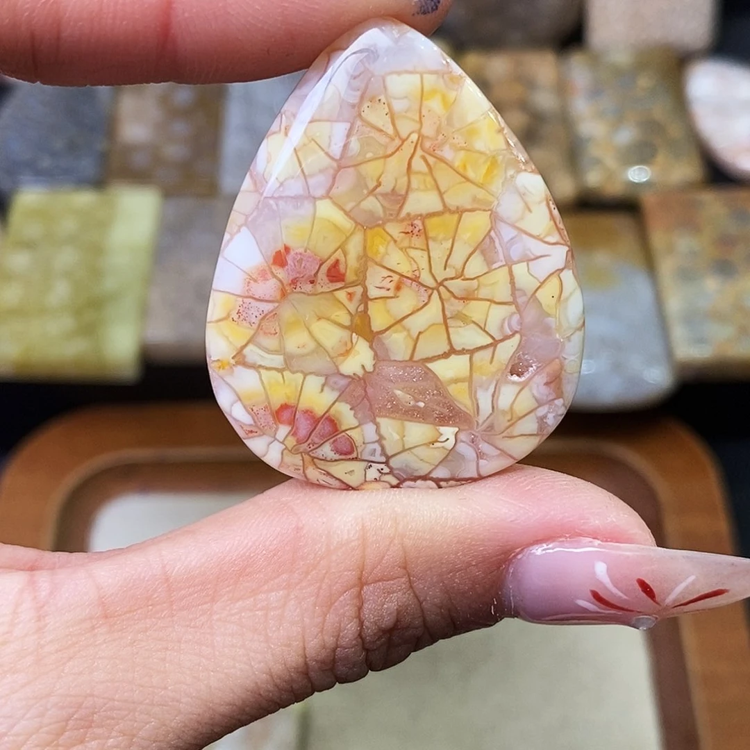 硅化玉颈饰合金流**瞬