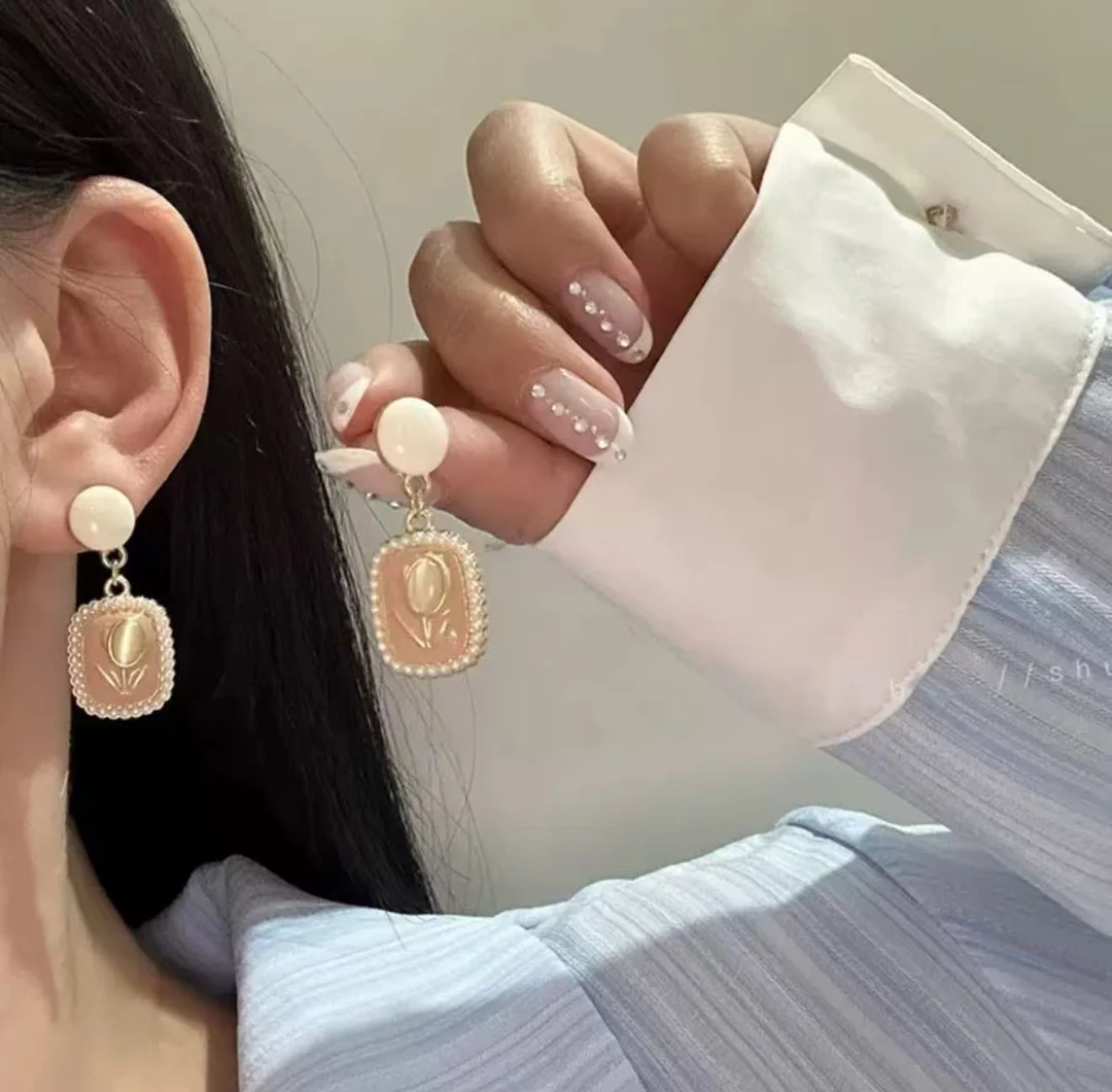 铜合金耳饰 素款原创设计耳饰女简约气质法式耳坠轻奢时尚百搭40