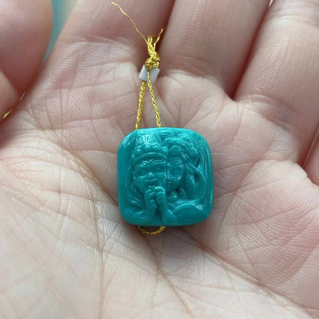 绿松石颈饰未镶嵌