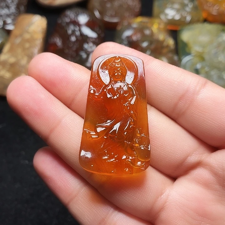 琥珀未镶嵌裸石149