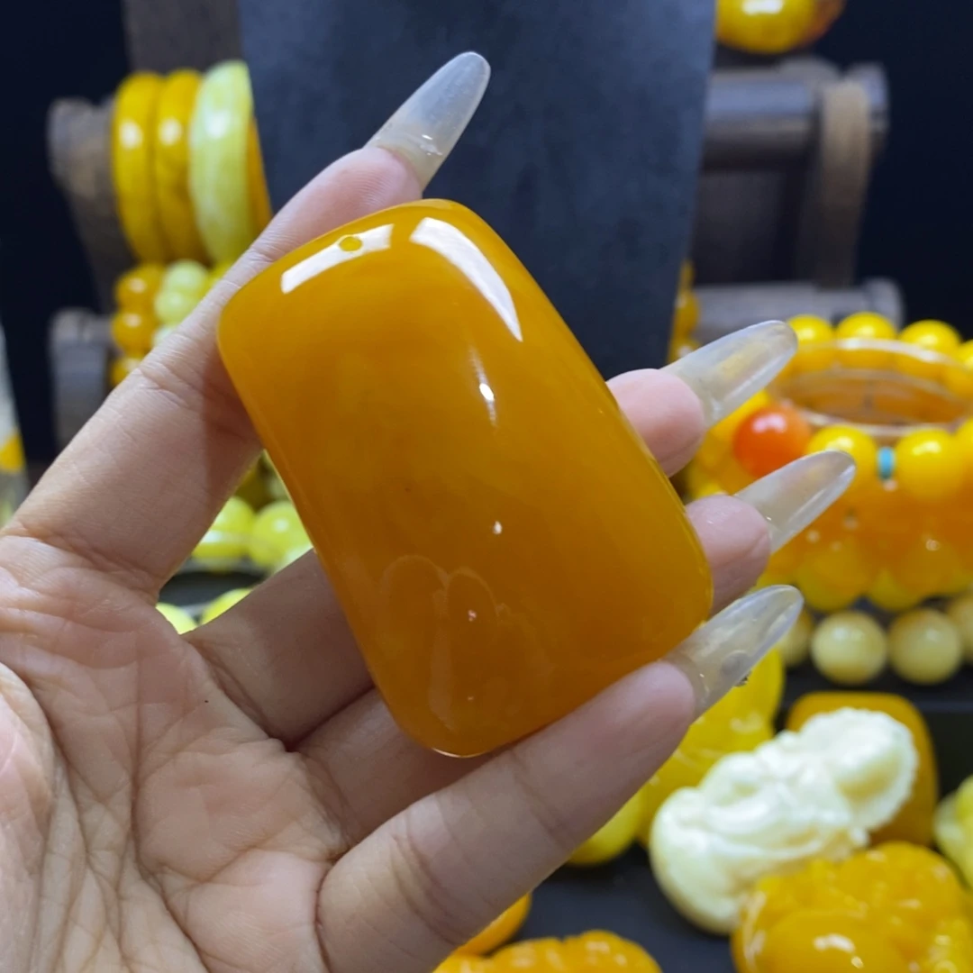 ღ****精品珠子吊坠一个