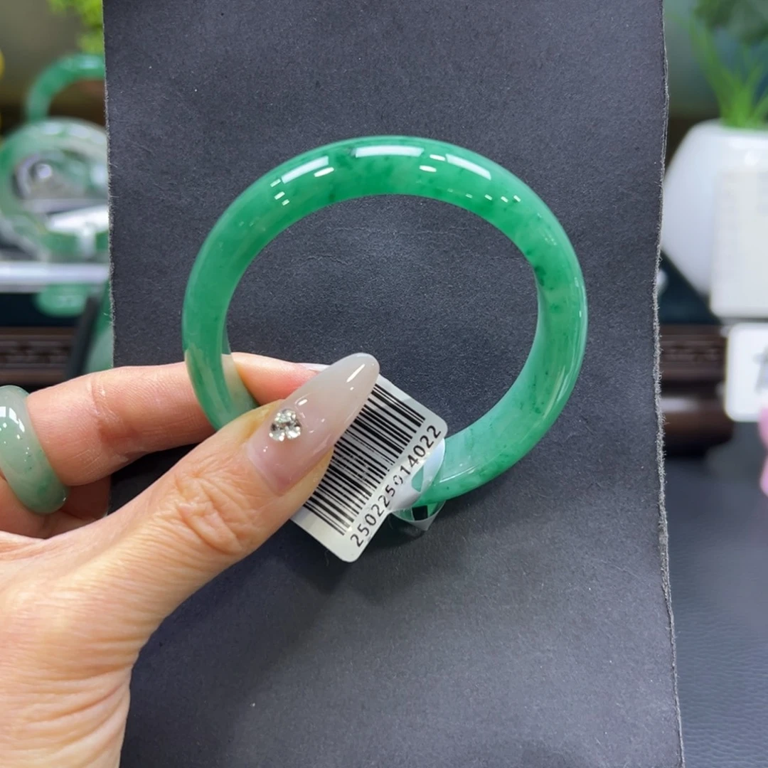 石英质玉（非洲翠）未镶嵌手镯54-55