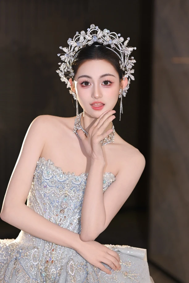 婚饰头饰大气森系宴会气质流苏新娘网红简约奢华古风结婚礼皇冠