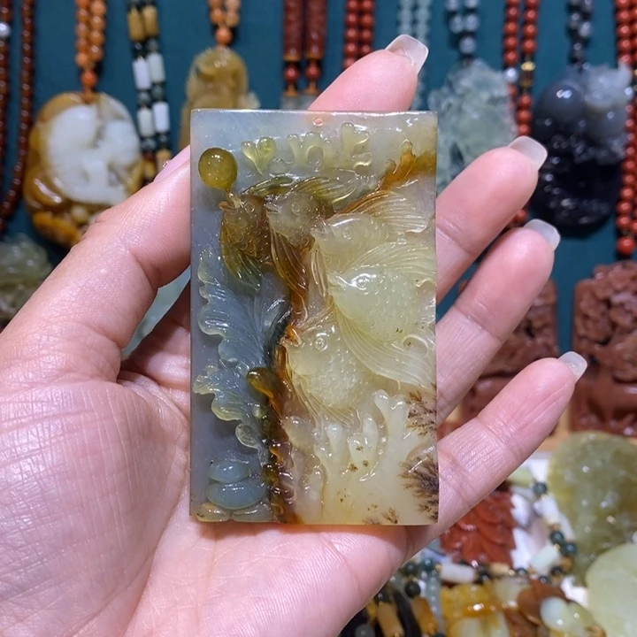 吧***嘣蛇纹石玉未镶嵌颈饰