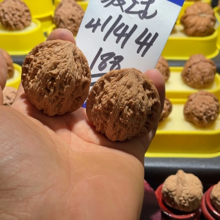 桃核吊坠绣球全品