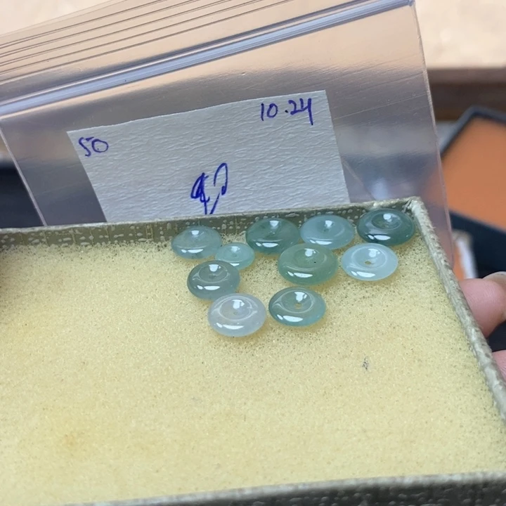 黄***豆定制翡翠未镶嵌不退