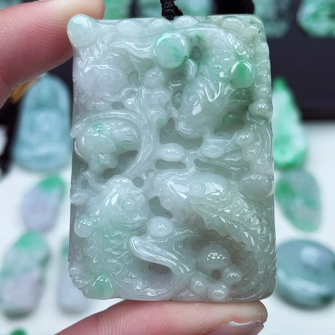 翡翠颈饰未镶嵌翡翠吊坠