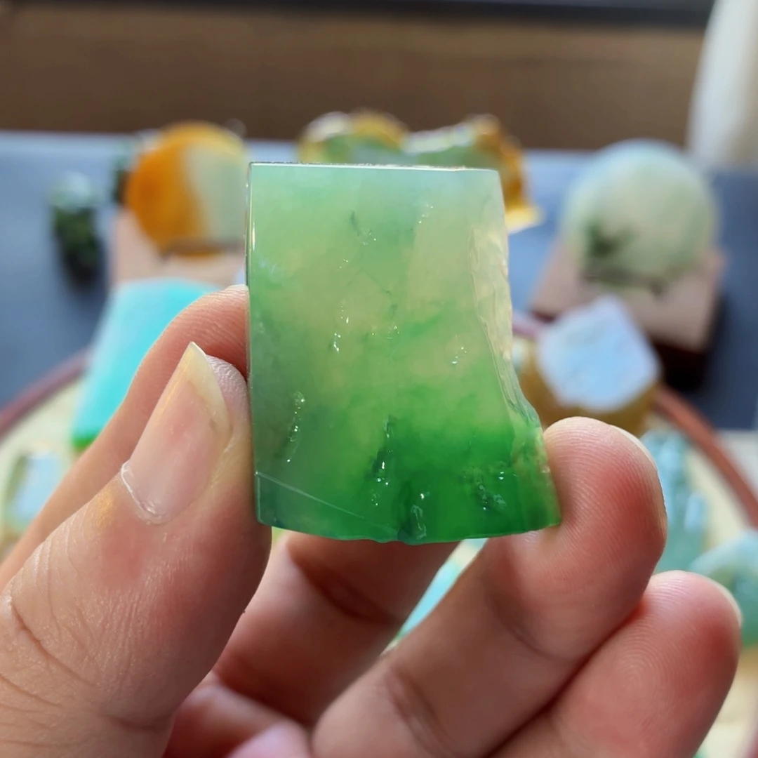 定制翡翠未镶嵌翡翠首饰