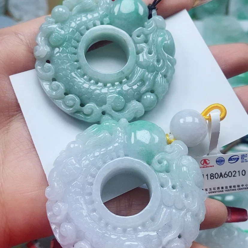 【闪购商品】翡翠颈饰未镶嵌翡翠