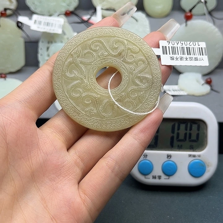 和田玉未镶嵌颈饰一*