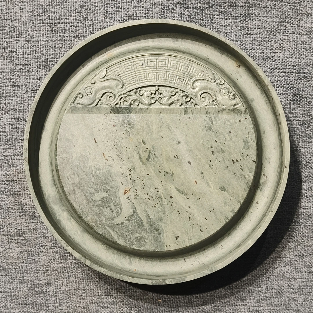 甘肃洮砚，水泉大兽纹砚，尺寸14.5*14.5*3.2厘米
