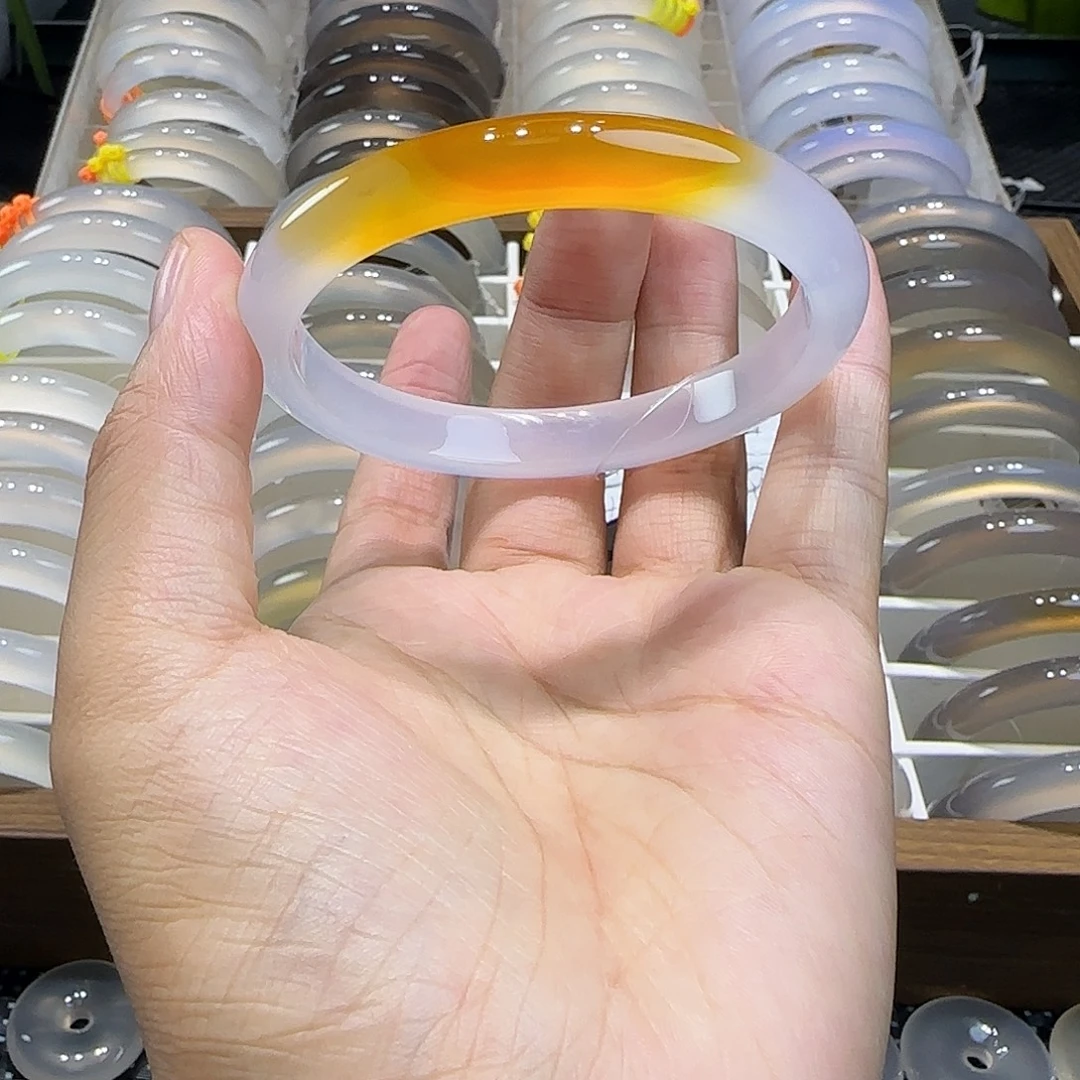 玛瑙/玉髓未镶嵌手镯58一口糖