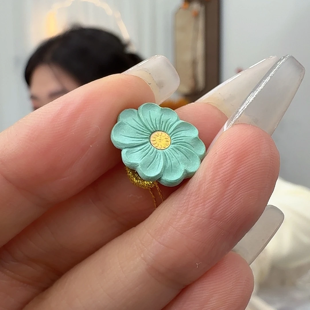 绿松石未镶嵌挂件