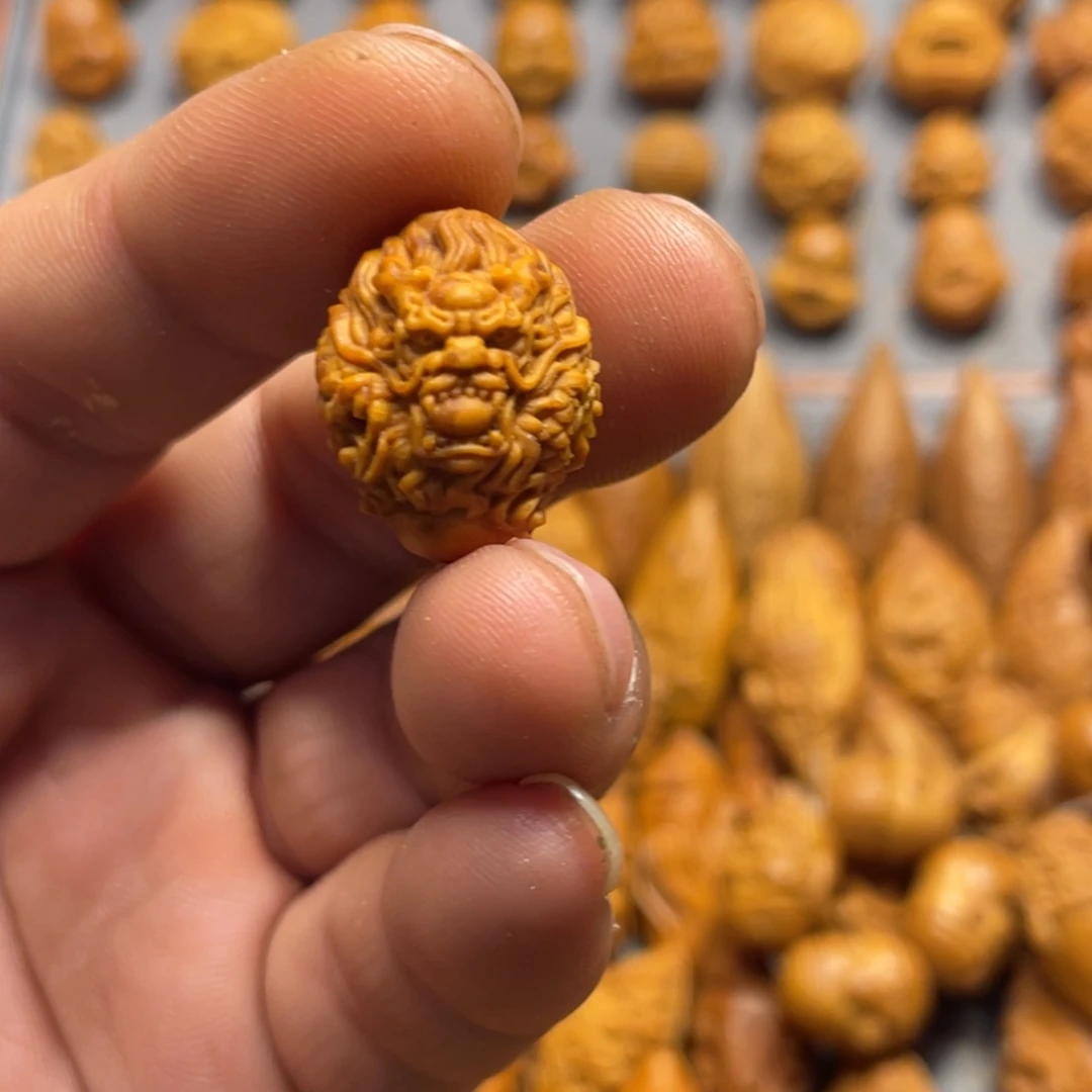 橄榄核手串/手链微瑕镂空龙404