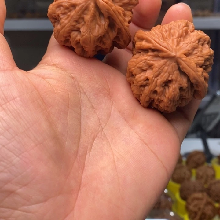 文玩核桃吊坠文玩核桃粗筋42～