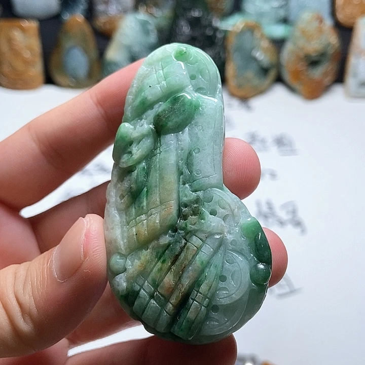 翡翠未镶嵌颈饰翡翠a货
