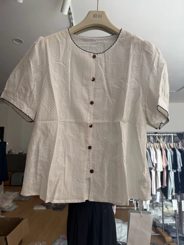 6755 咖扣压线边T恤衫