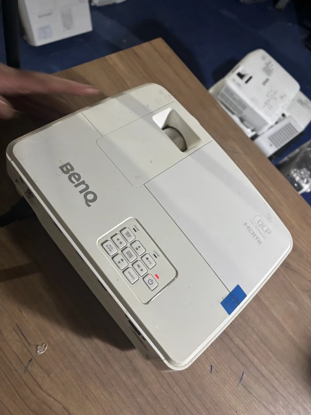 9新 Benq/明基 二手 明基特价投影仪 运费自理