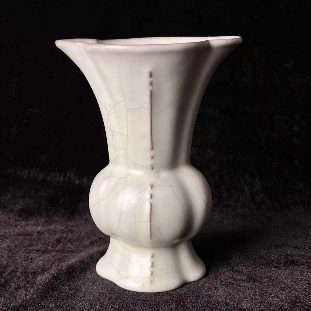 明早期临汝窑花觚