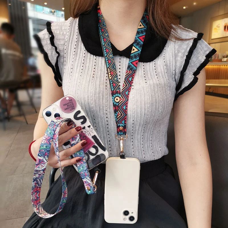 高档卡通手机挂绳斜挎男女通用不勒脖防丢挂脖链条可调节可爱吊绳