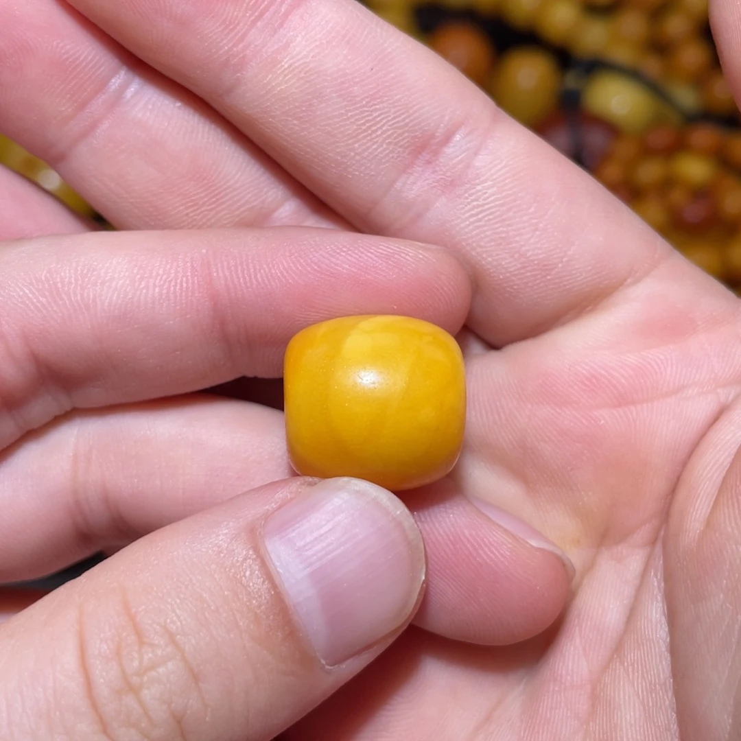 老***头琥珀未镶嵌裸石桶珠