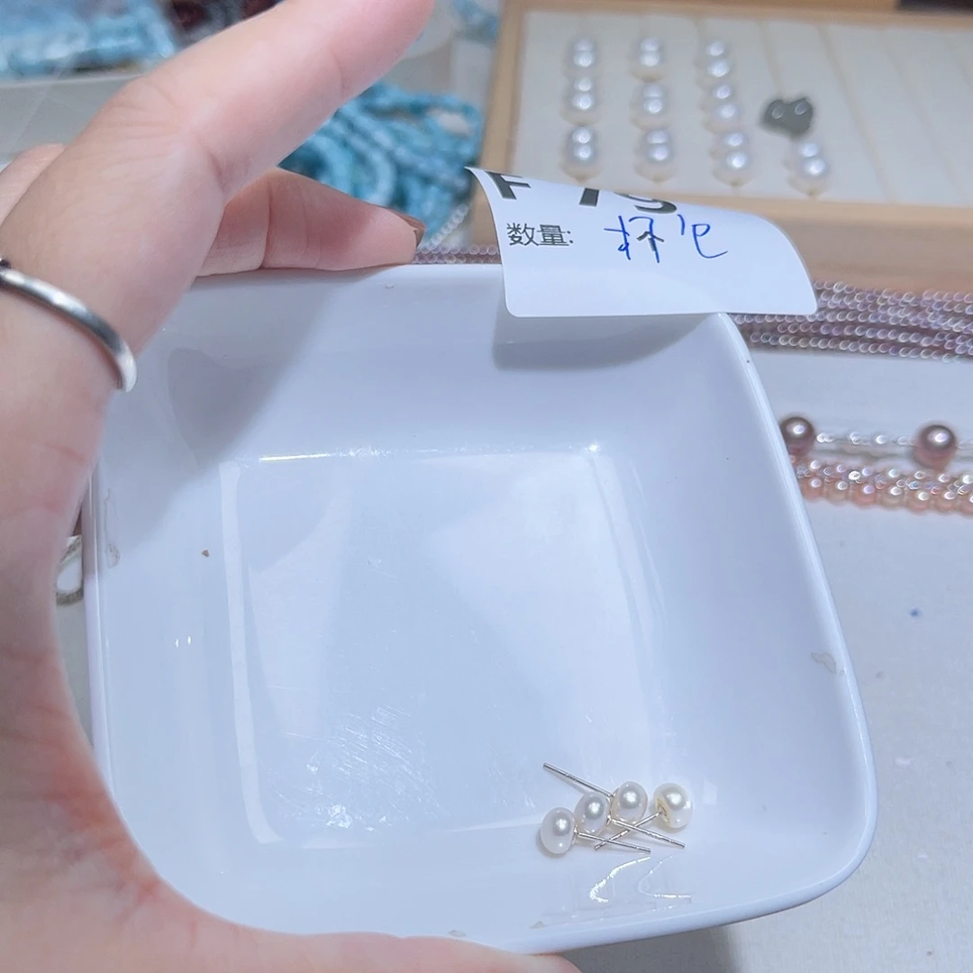 未镶嵌水晶珠宝半成品D79。